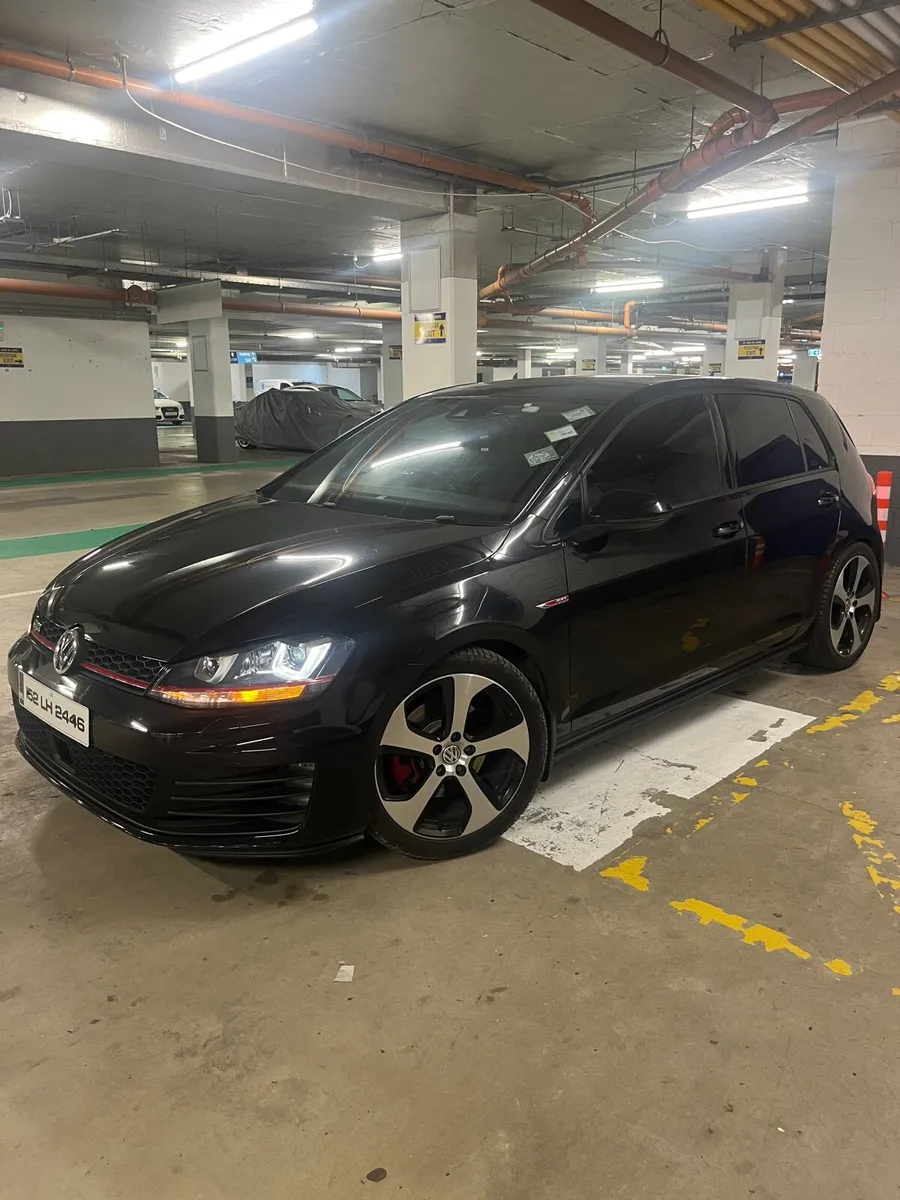 Volkswagen Golf GTI 2015 - Image 1