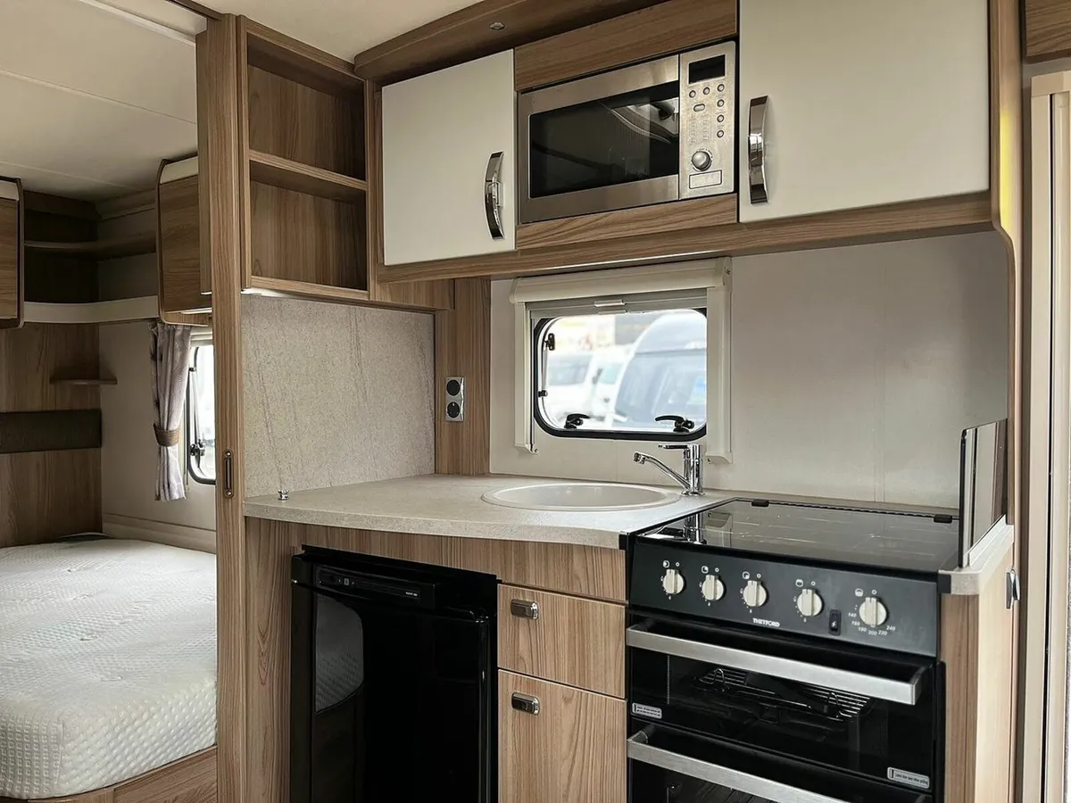 2015 Swift Sprite Quattro 6 birth - Image 4