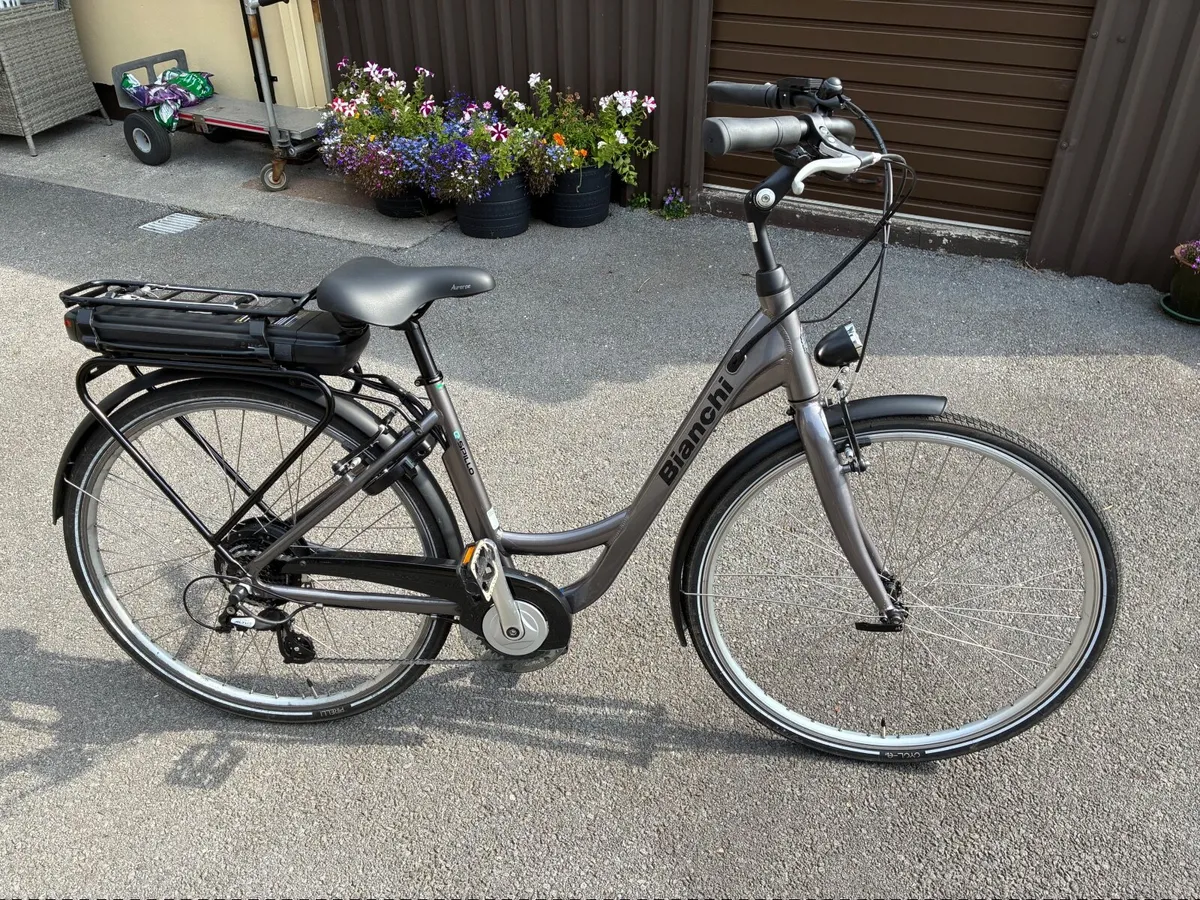 An e bicycle - Image 1