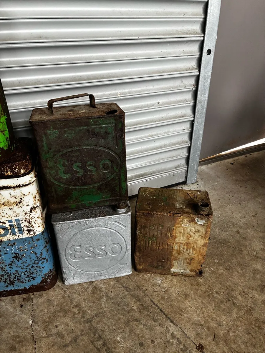 Old oil and petrol cans - Image 4