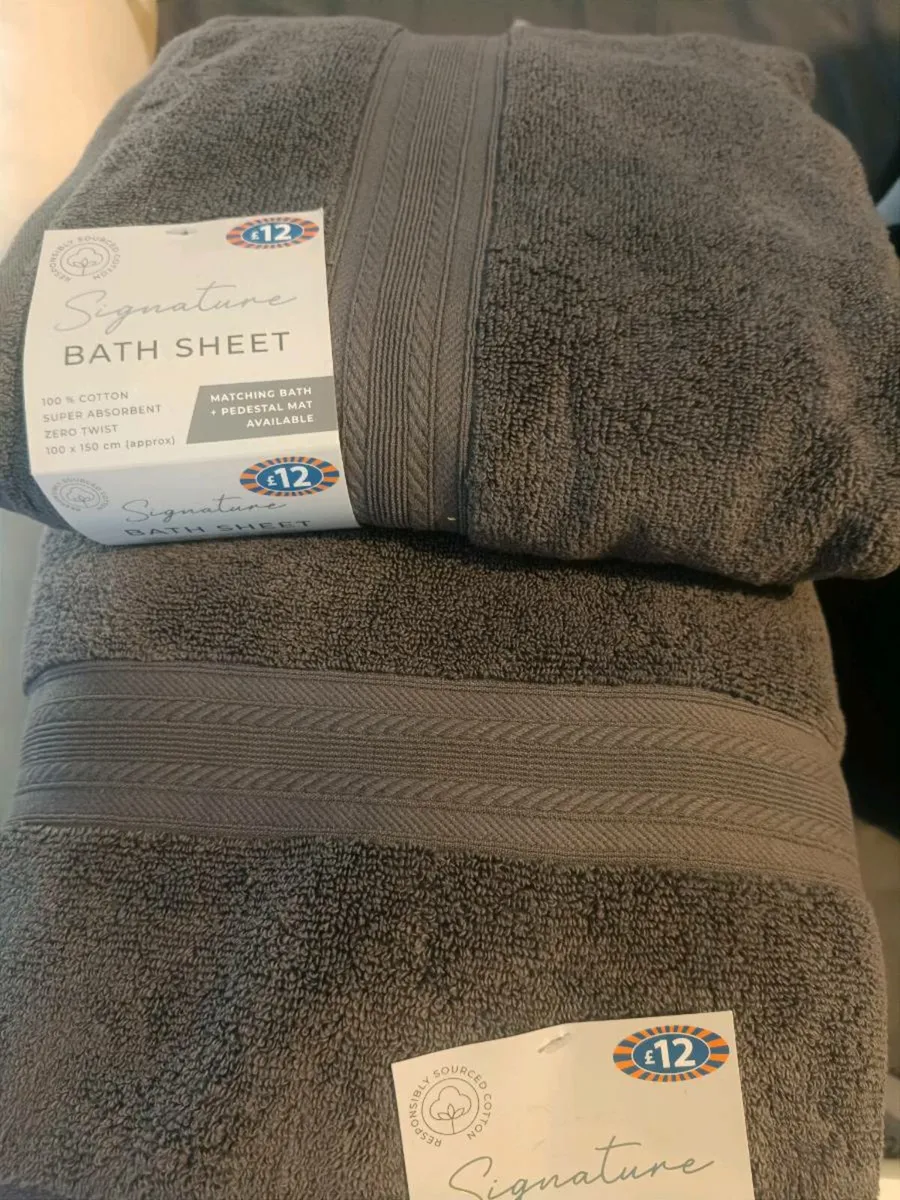 4 bath sheets - Image 1
