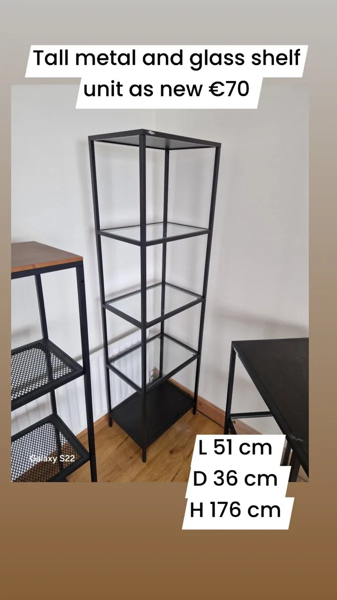 Tall display unit - Image 1