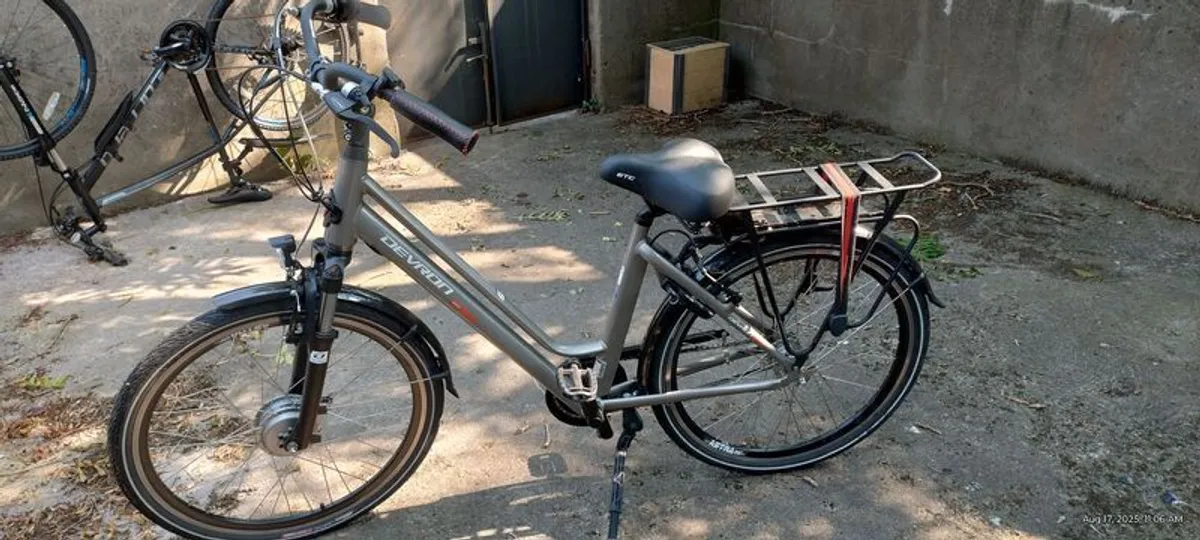 Ladies Electric Bike - Image 1