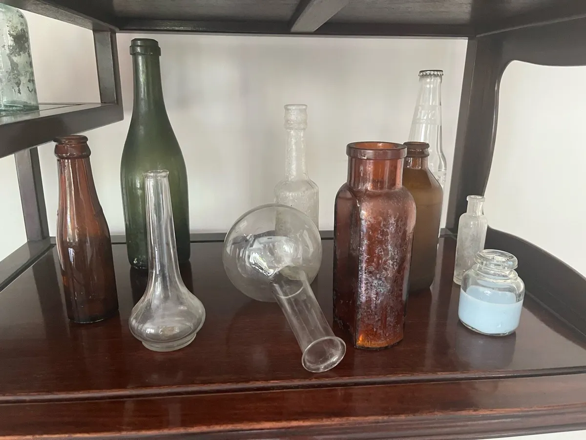 Antique bottle collection (over 50 items) - Image 4