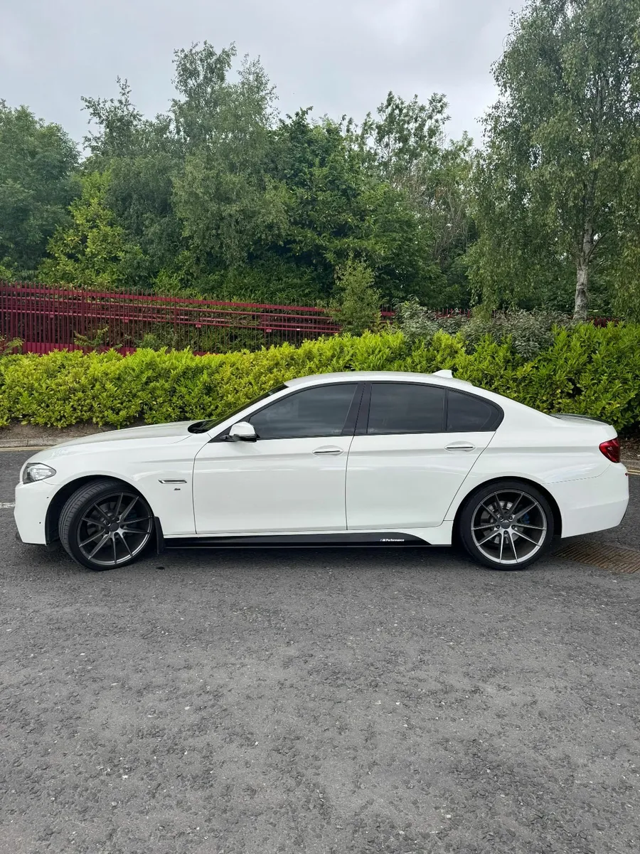 BMW 5-Series 2015 520D F10 MSport - Image 1