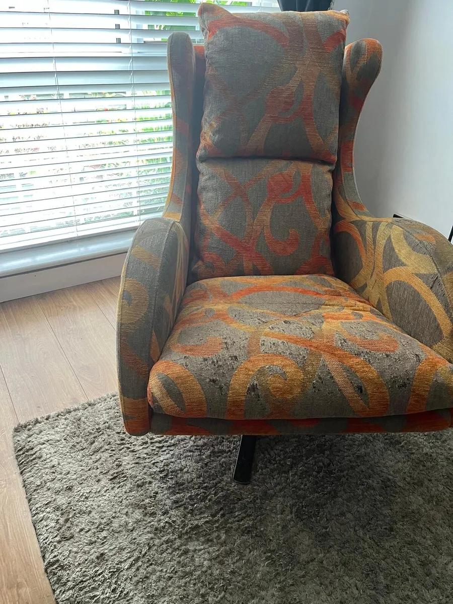 Chair - Image 4
