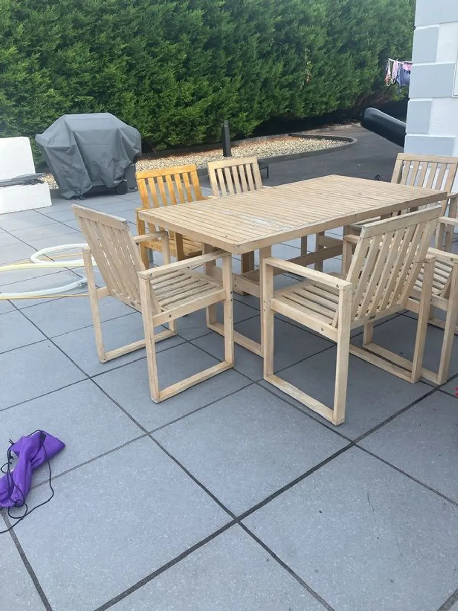 patio table and 6 chairs - Image 4