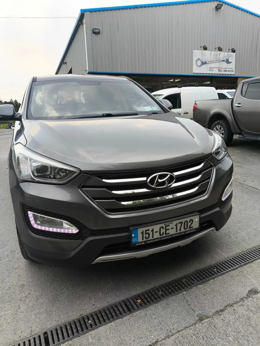Hyundai Santa Fe 2015 - Image 3