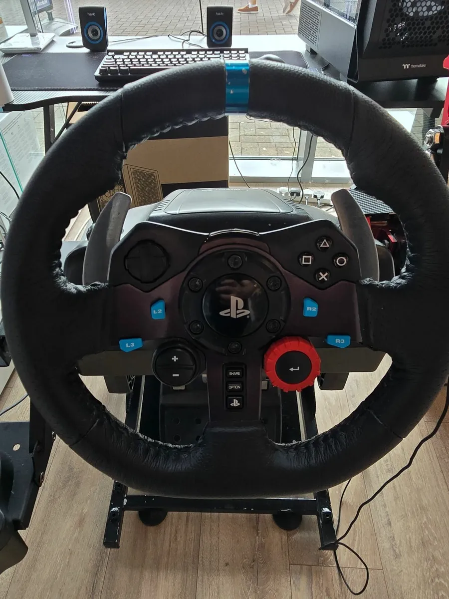 Logitech G29 Steering Wheel Sim Racing Set-up - Image 4