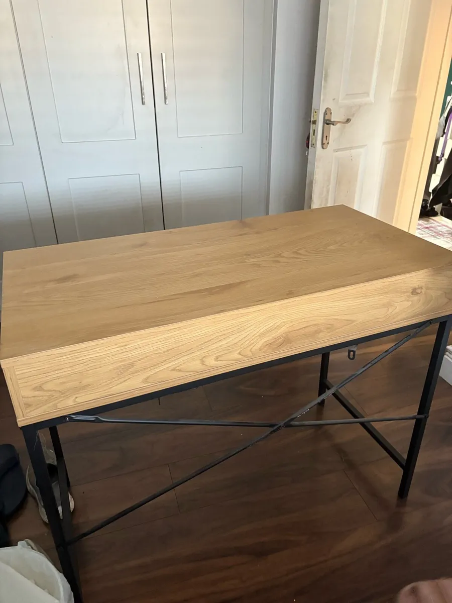 Desk / workstation - Image 4