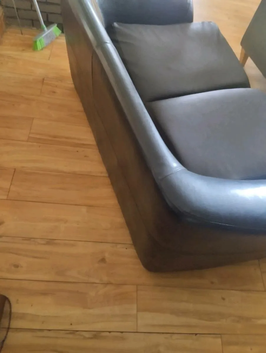 Leather couch two seater - Image 4