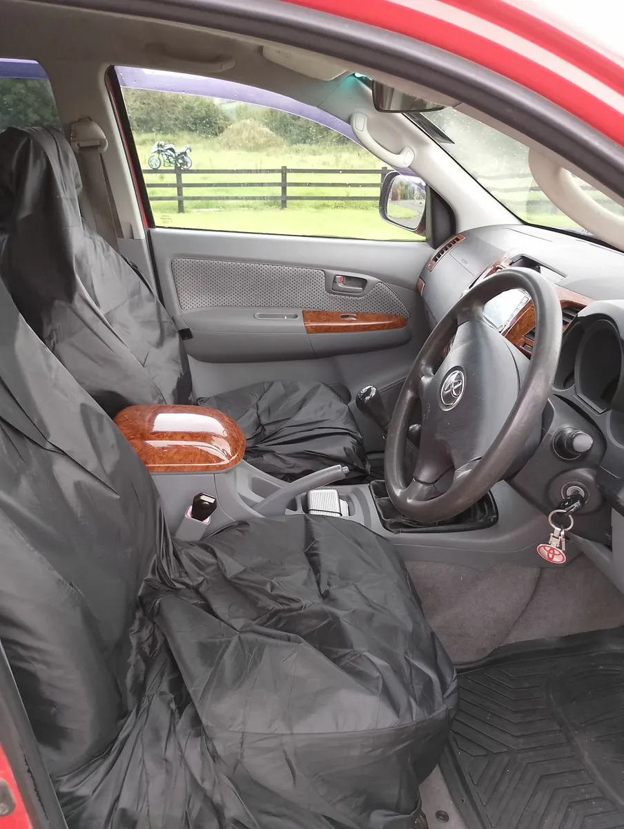 Toyota Hilux 2008 - Image 4
