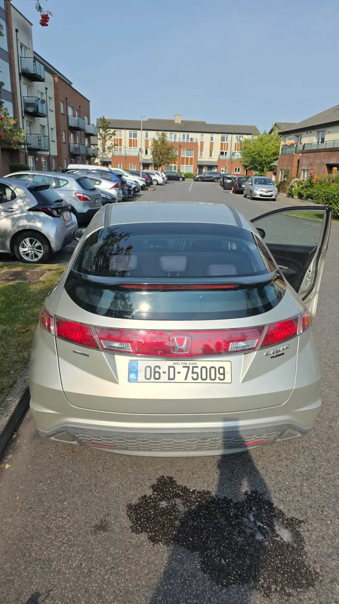 Honda Civic 2006 - Image 1