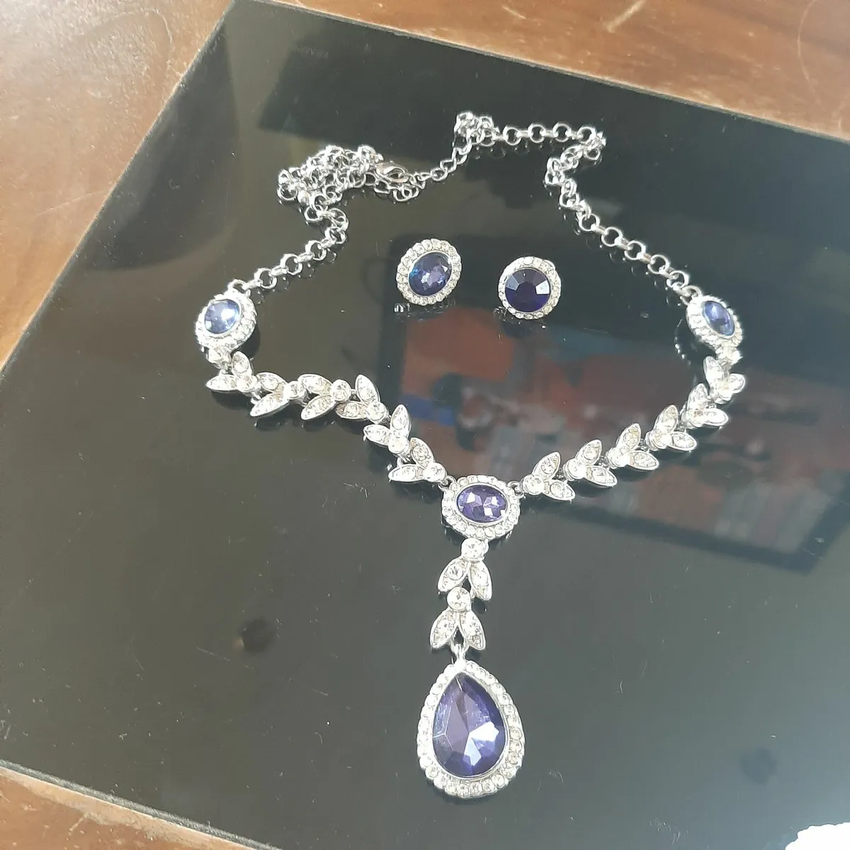 Fab diamanté and dark blue necklace & earrings - Image 1