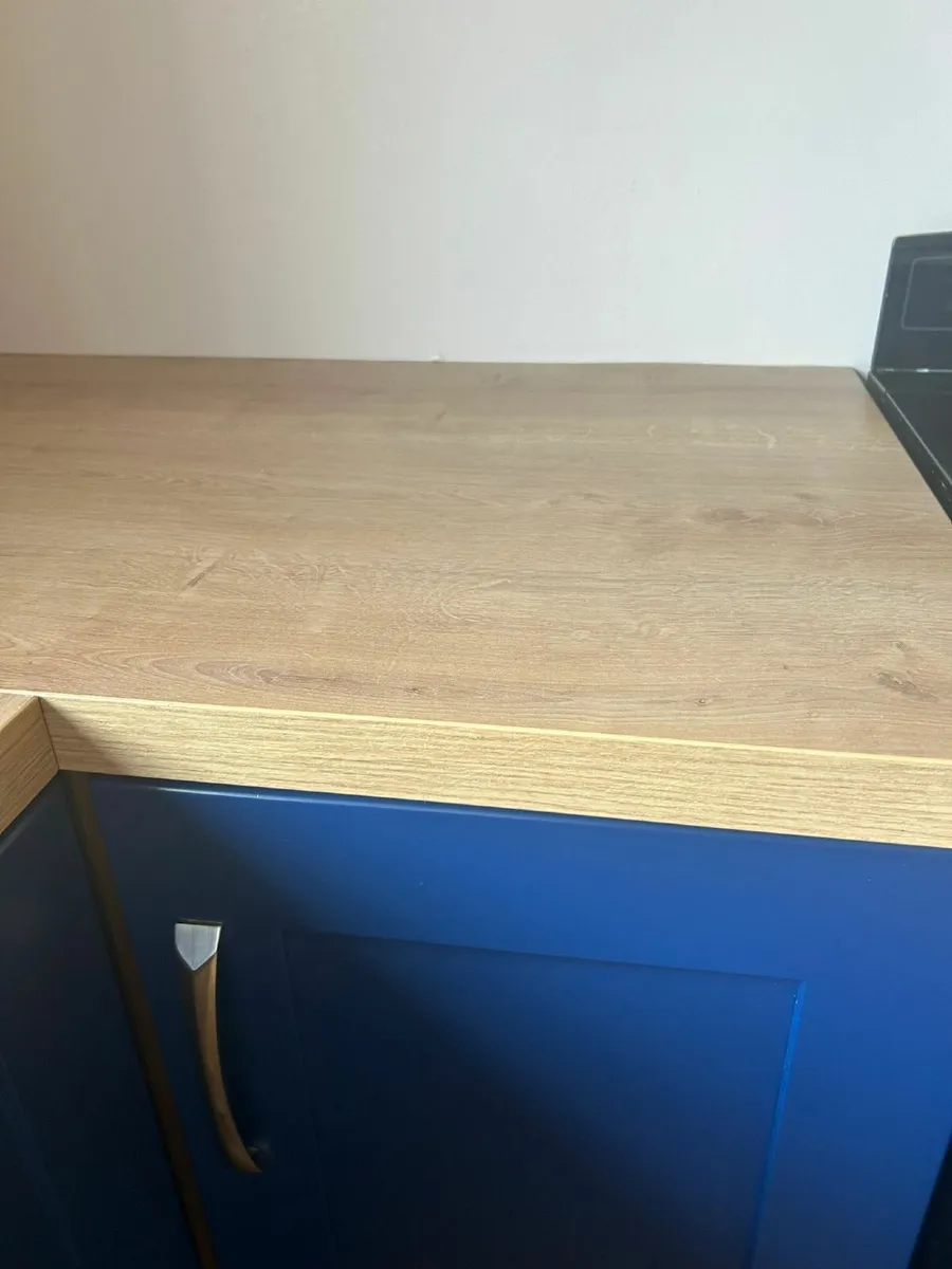 Kitchen units and  Worktop - Image 3