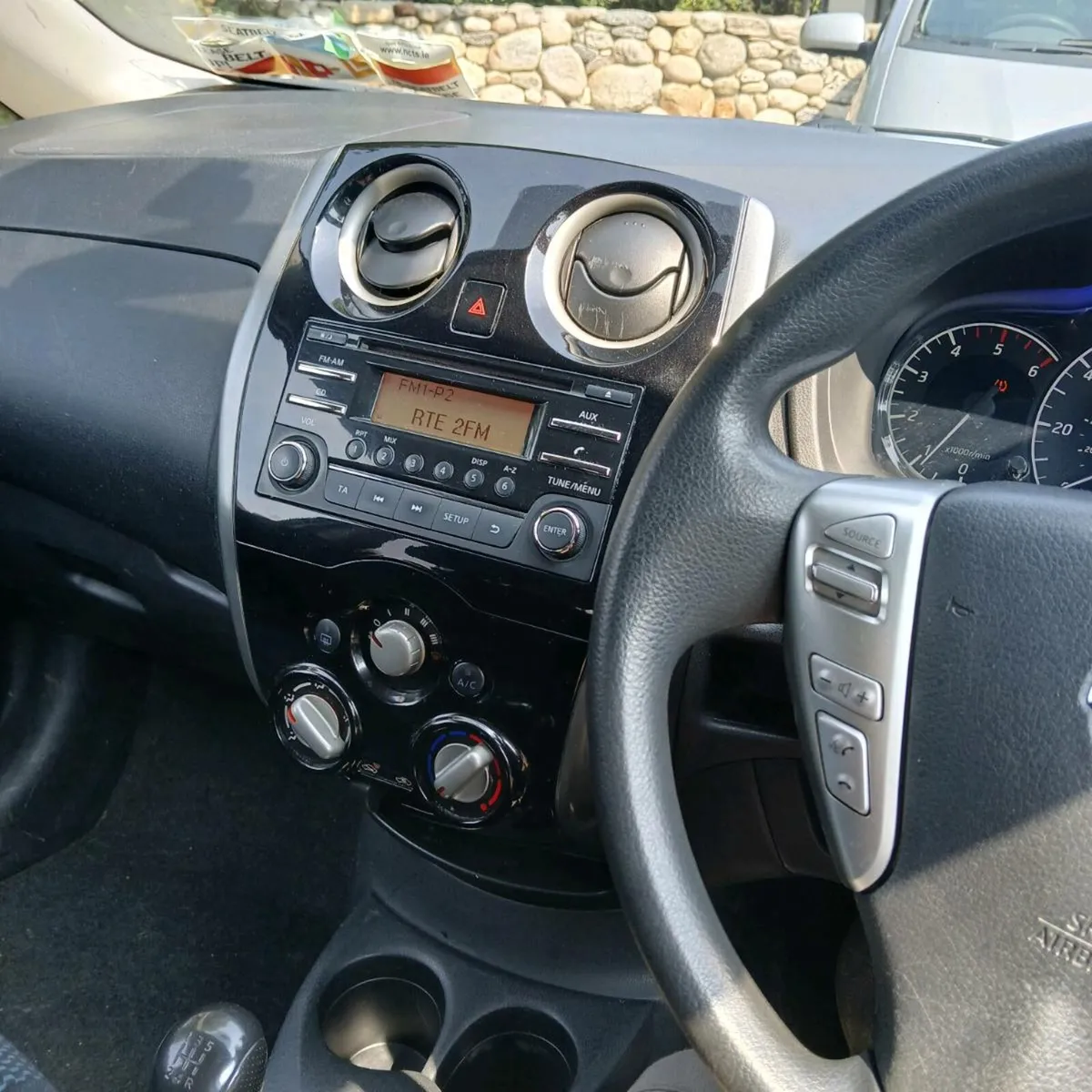 Nissan note ,low miles - Image 4