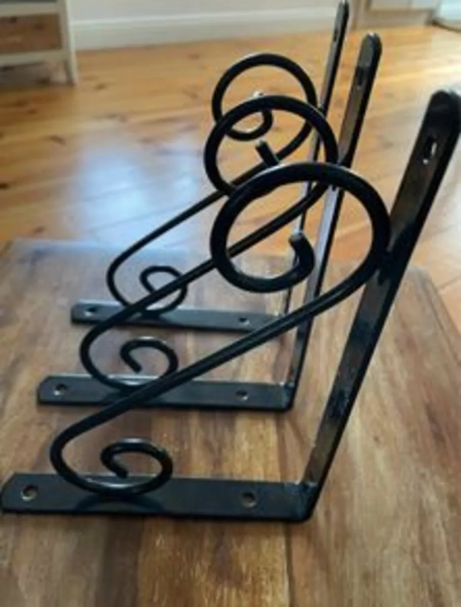 Black Brackets - Small * 3