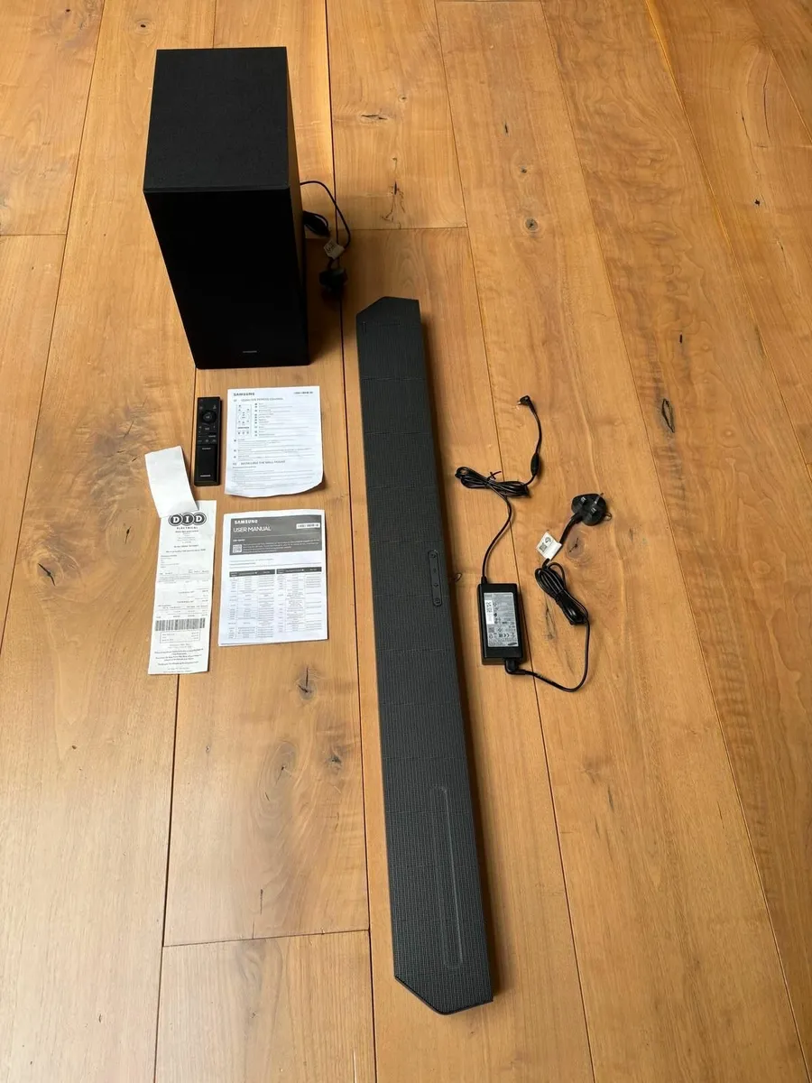 Samsung Soundbar & Wireless Subwoofer HW-Q600C - Image 1