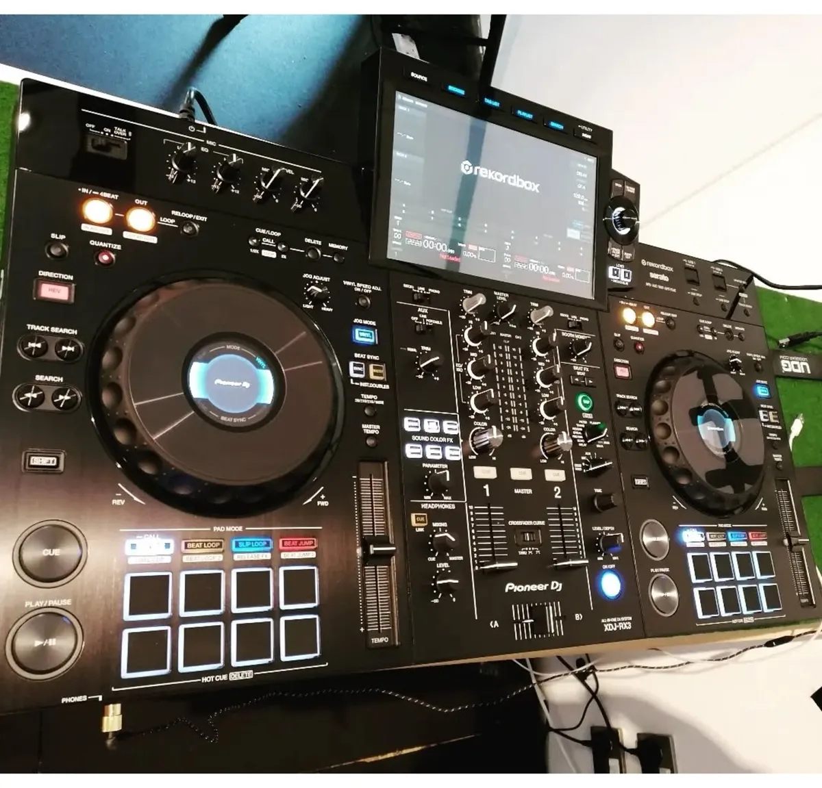 XDJ RX3, Speakers, Stands, Cables and Decksaver.