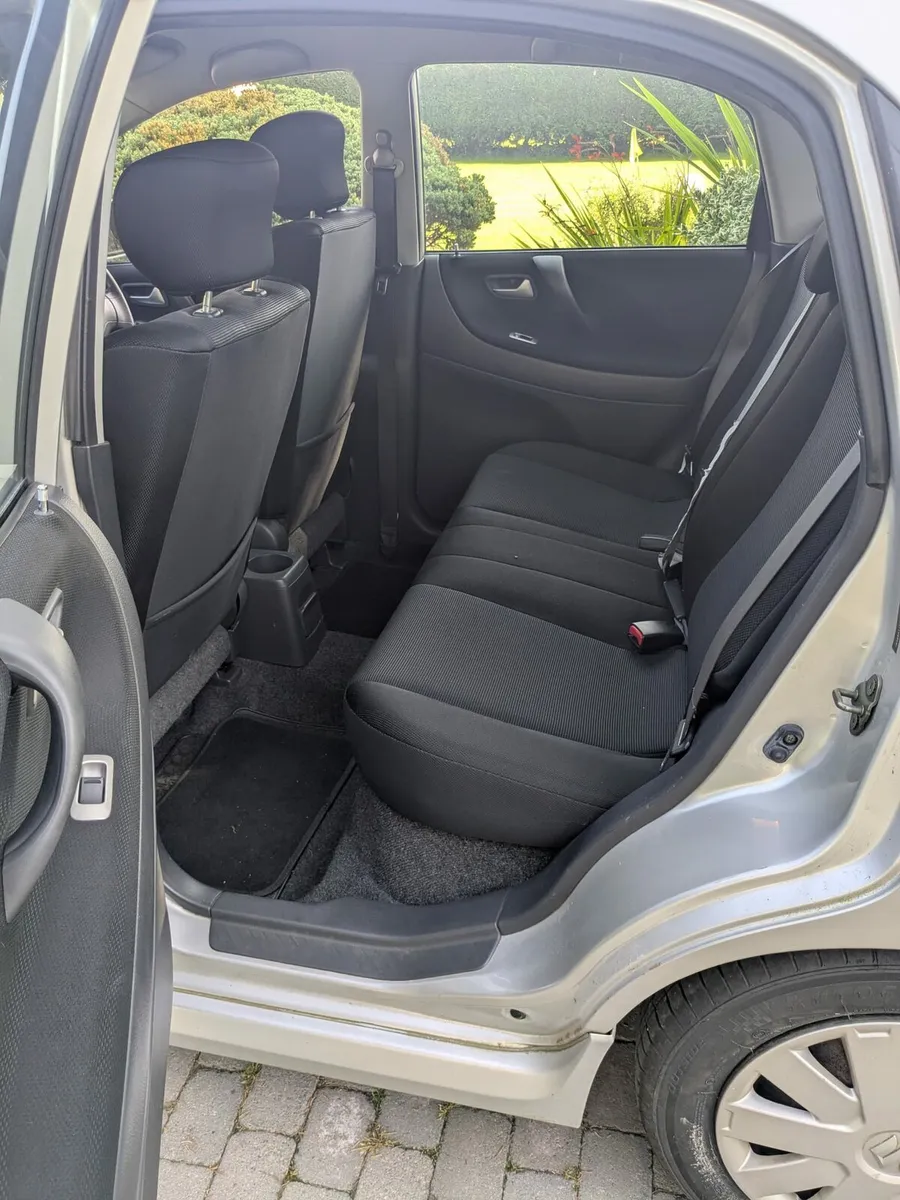 Suzuki Liana - Image 2