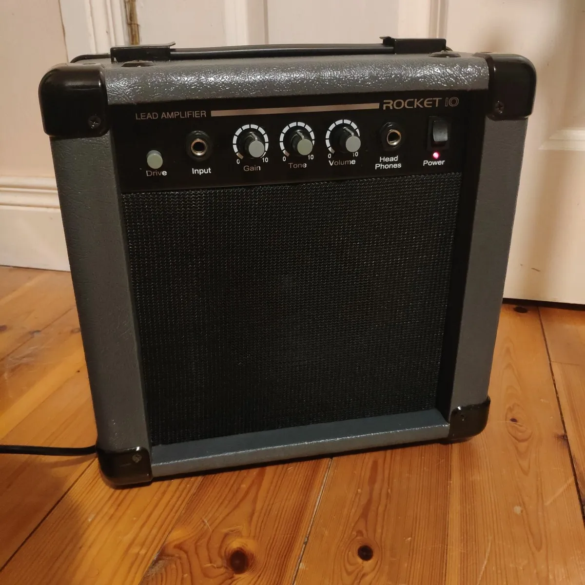Practice Amp - Rocket 10 - Image 1