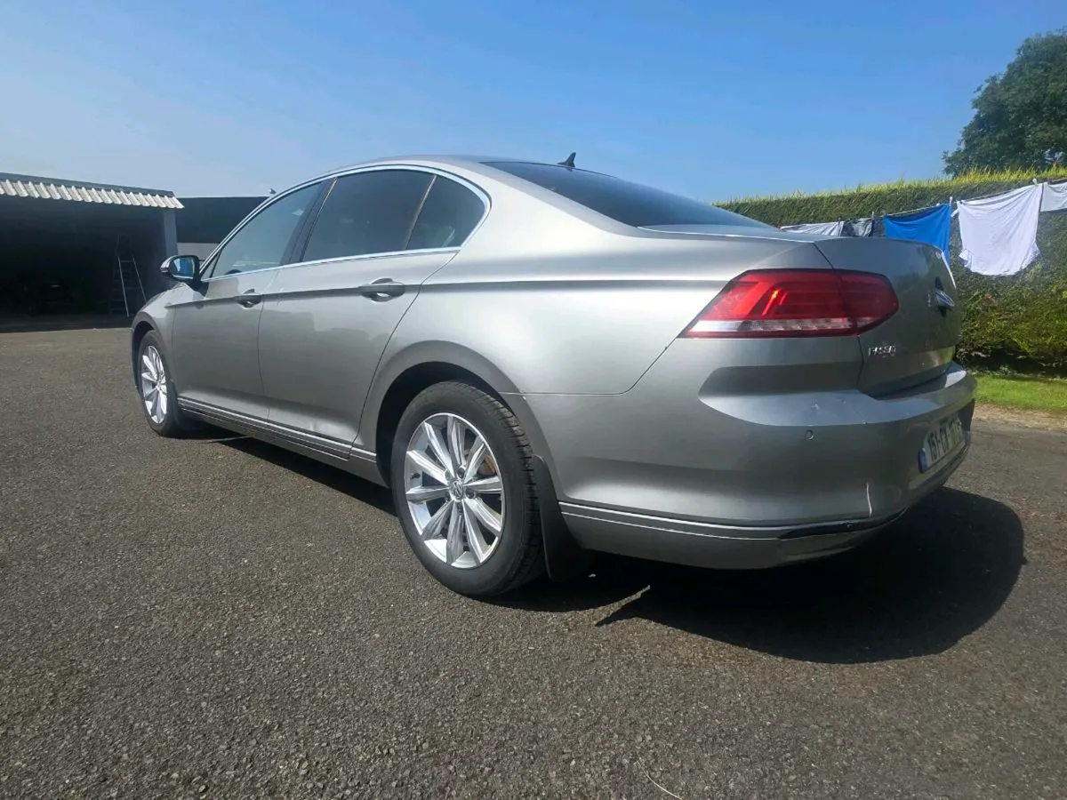 VOLKSWAGEN PASSAT 2.0LTR HIGHLINE - Image 4