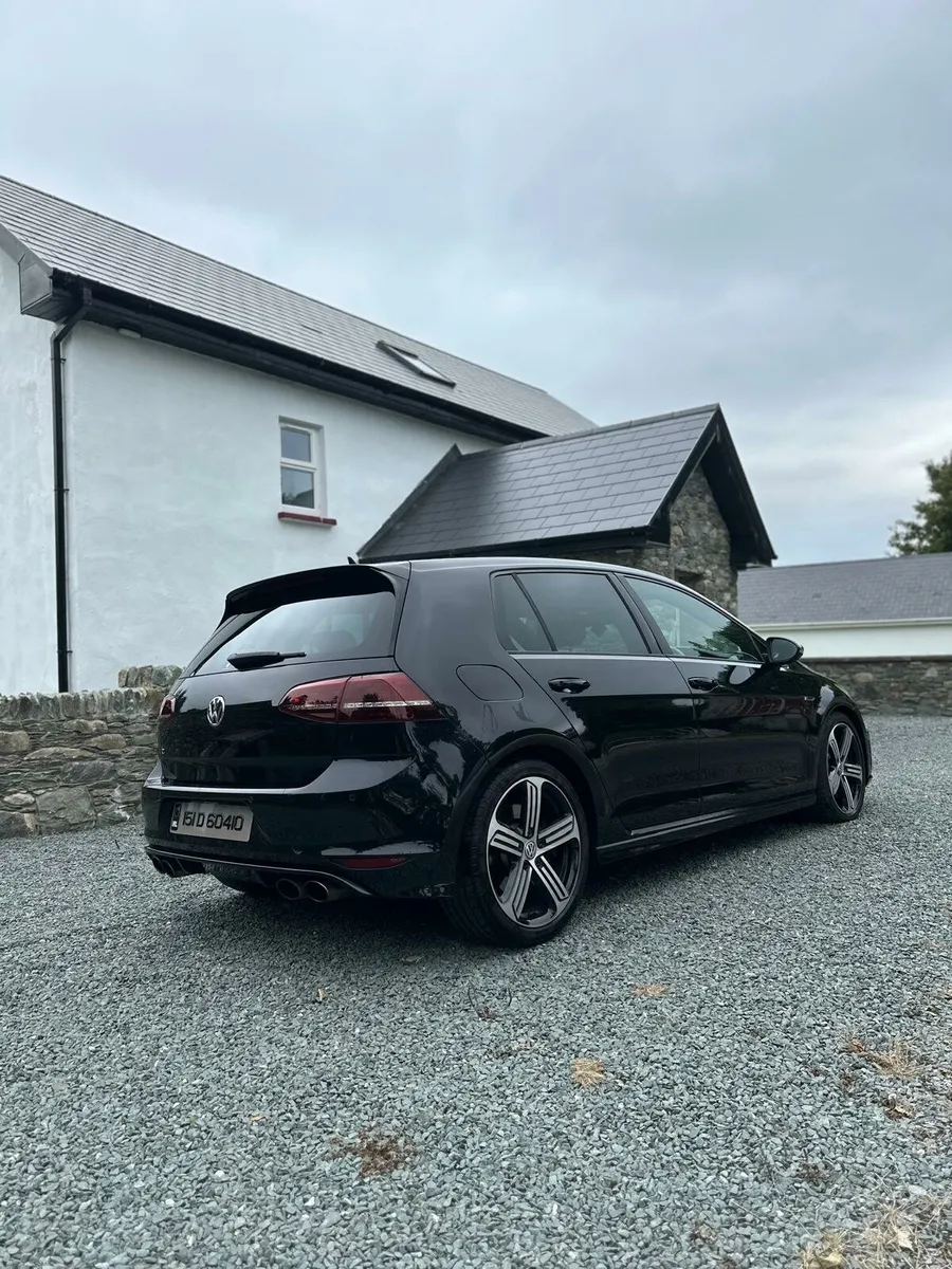 Volkswagen Golf R 300 BHP DSG - Image 4