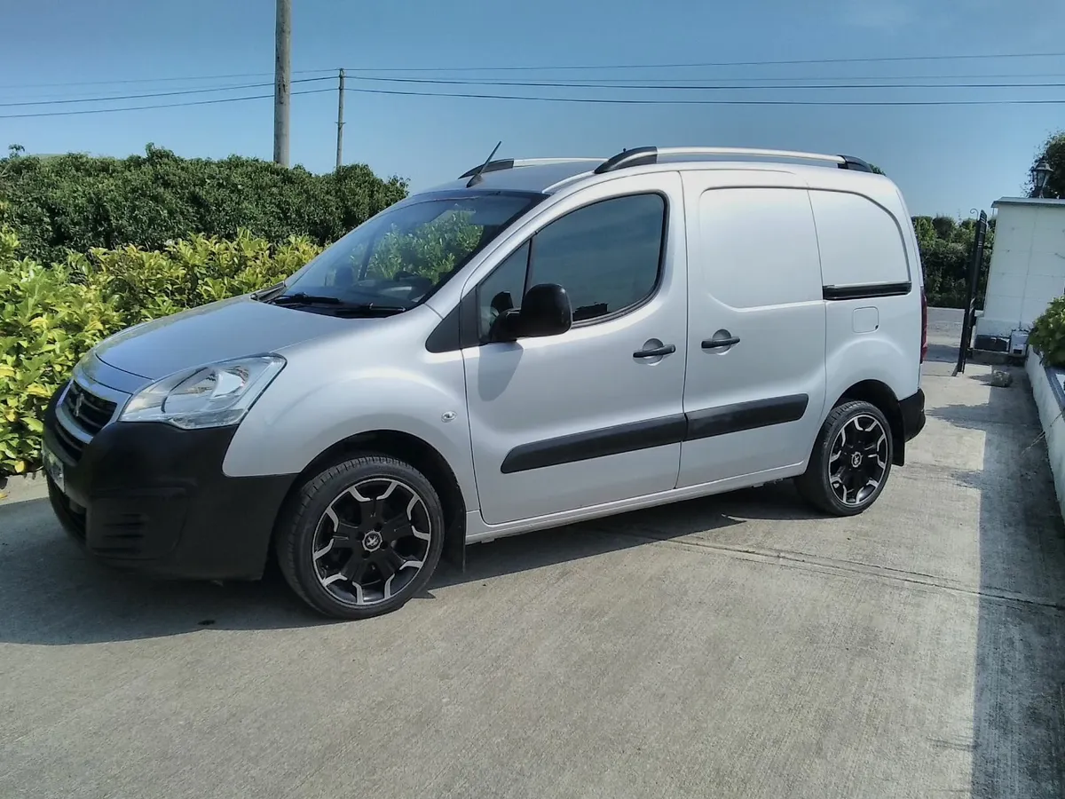 Peugeot Partner 2018 - Image 1