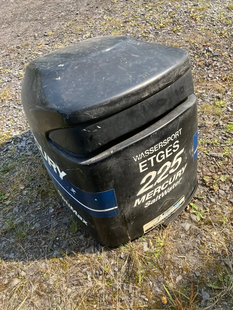 FREE OUTBOARD ENGINE COVER HOOD FREE - Image 3