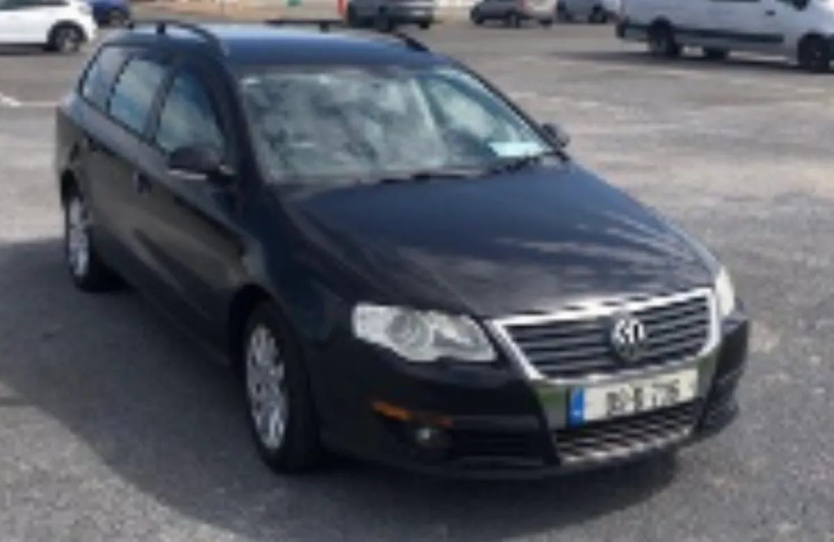 Volkswagen Passat - Image 3