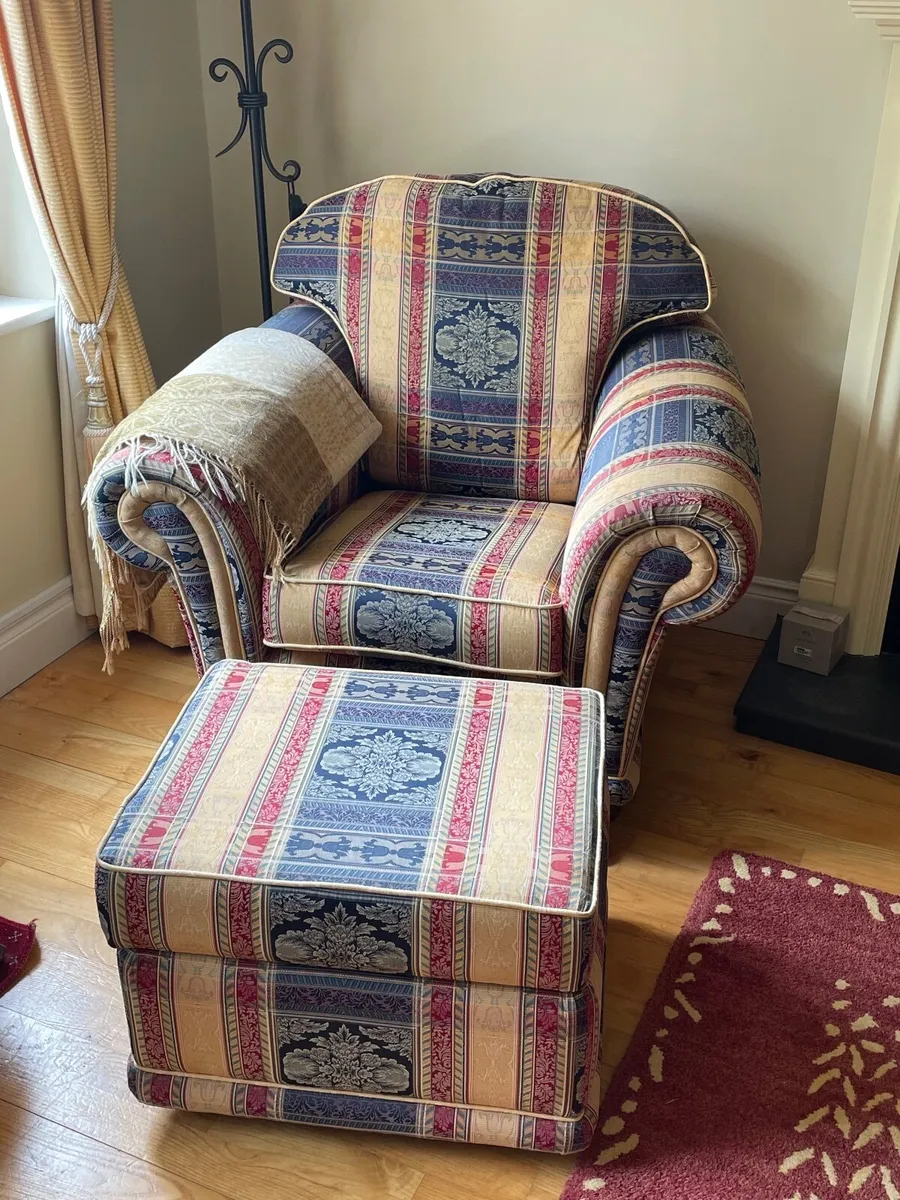 Suite of Furniture - Image 2