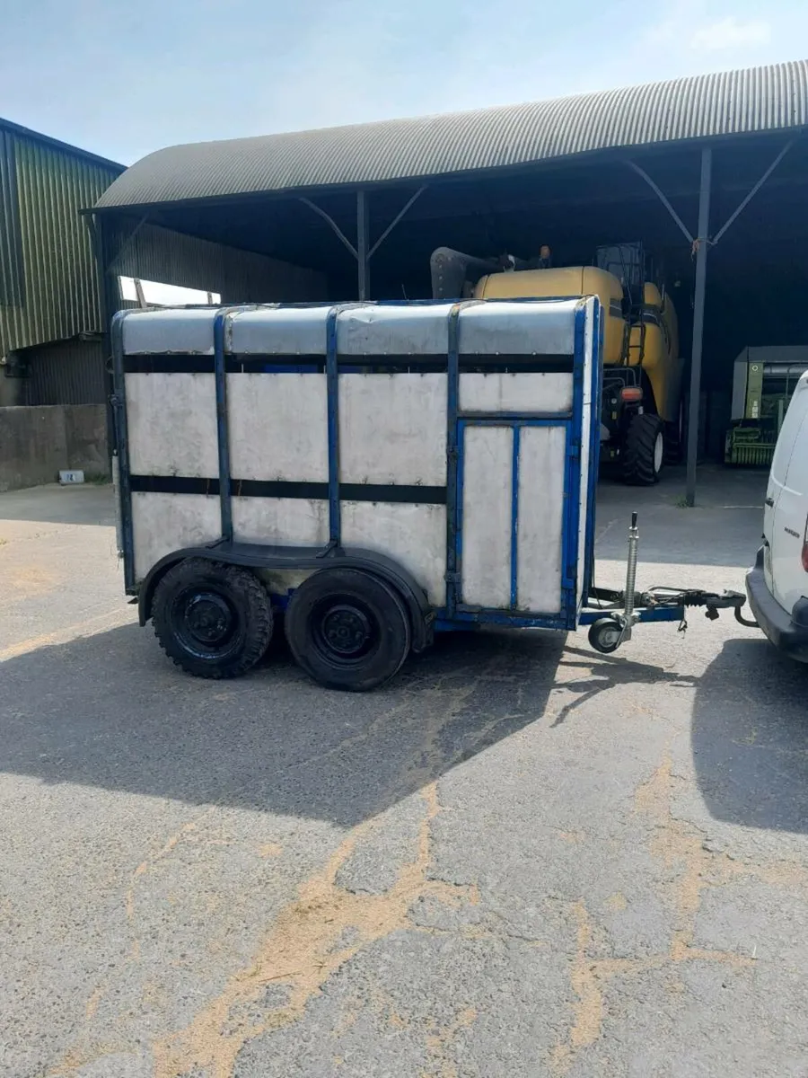 Cattle trailer - Image 1