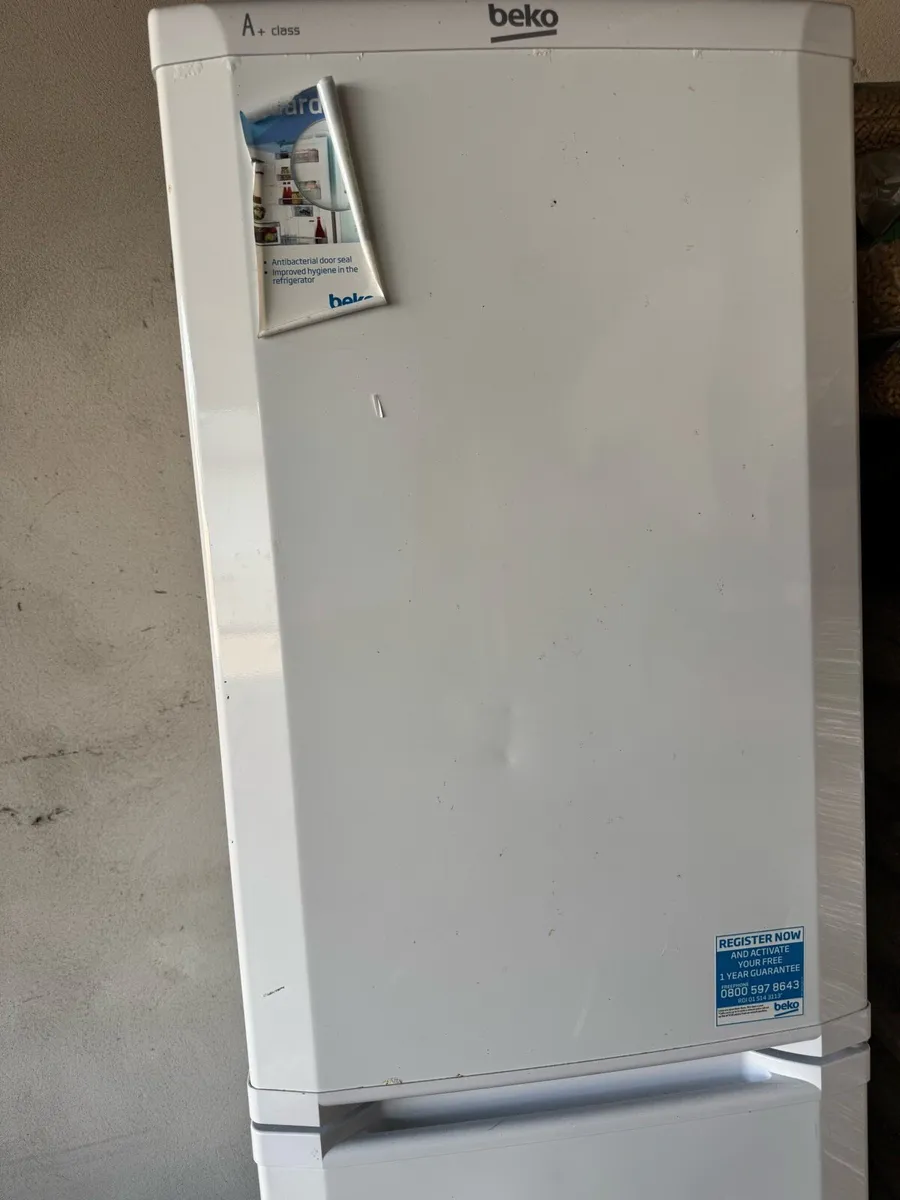 Fridge/freezer - Image 3