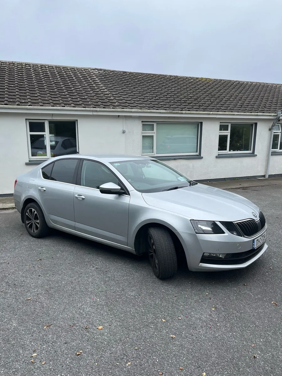 Skoda Octavia Elegance model 2l diesel - Image 1