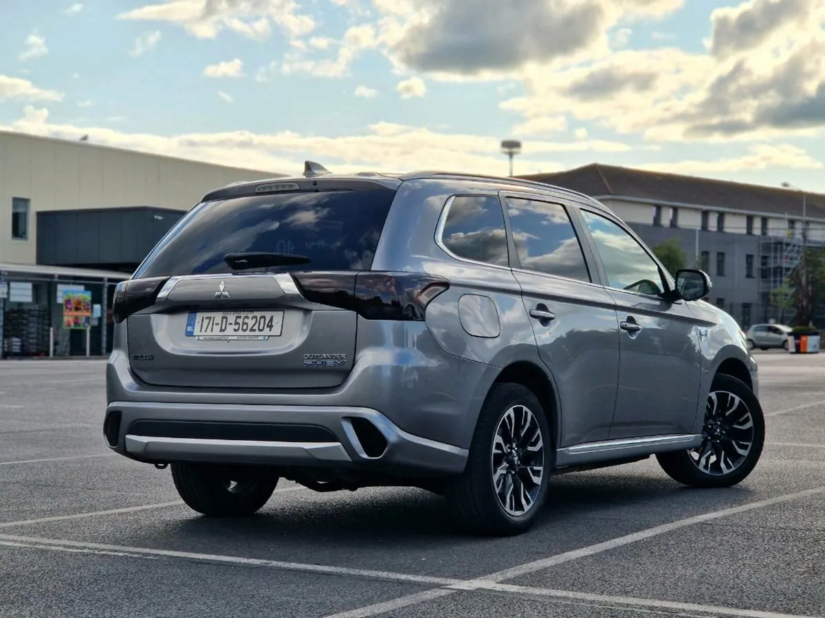Mitsubishi Outlander - Image 3