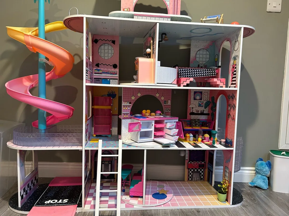 Toys - Image 1