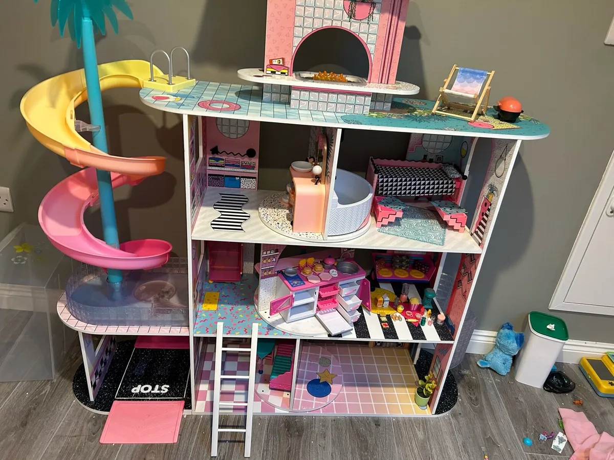 Toys - Image 2