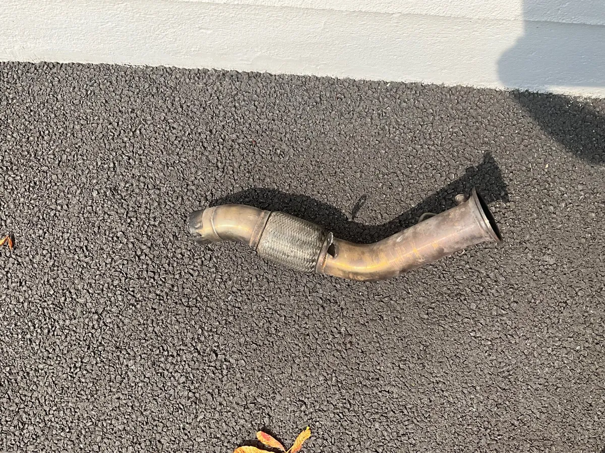 X5 E70 Downpipe - Image 1