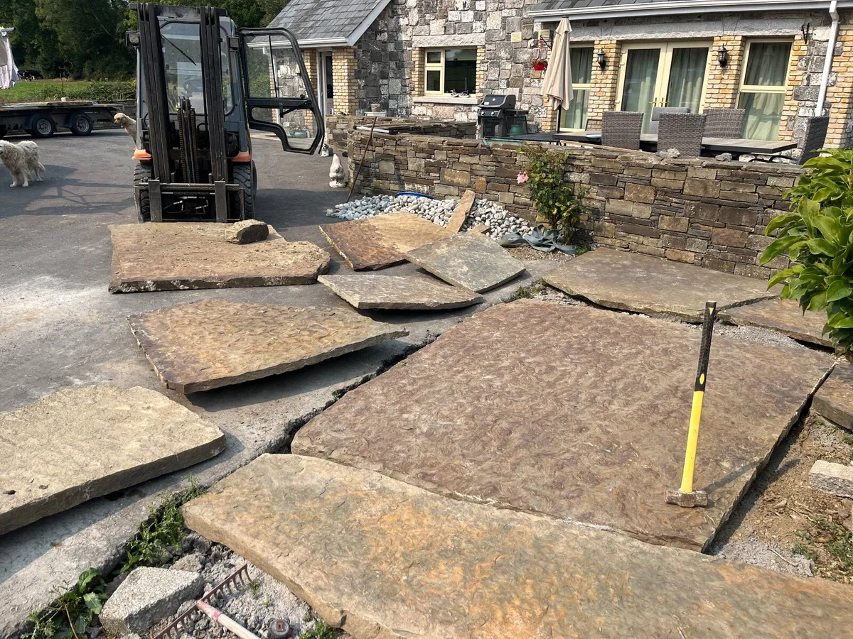 Large Flagstone paving - Image 1
