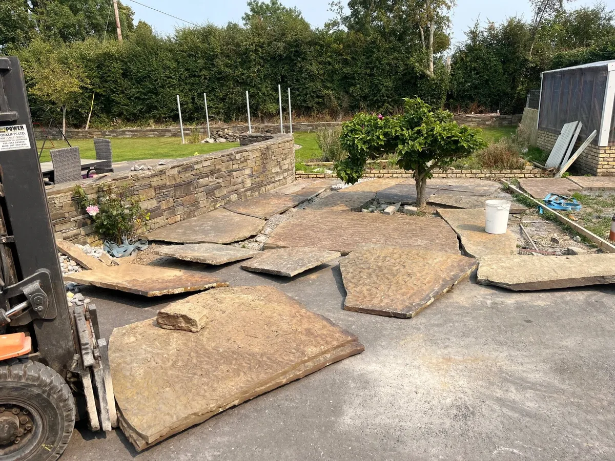 Large Flagstone paving - Image 2