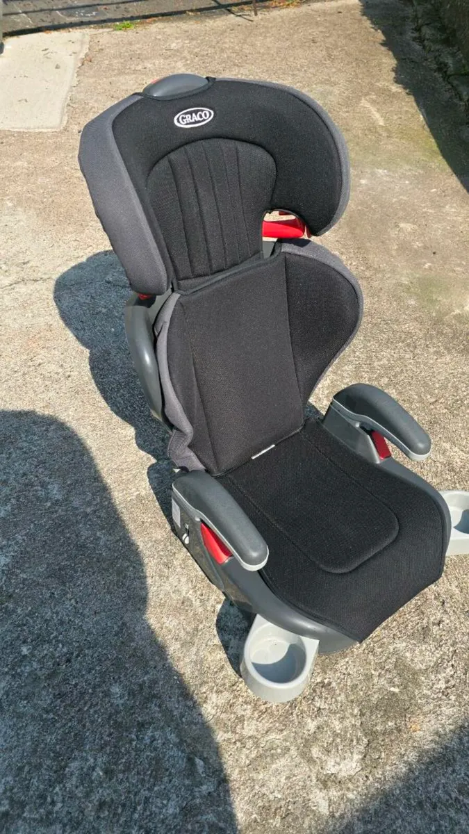 Graco Car Seat for a child 4-12years - Image 3