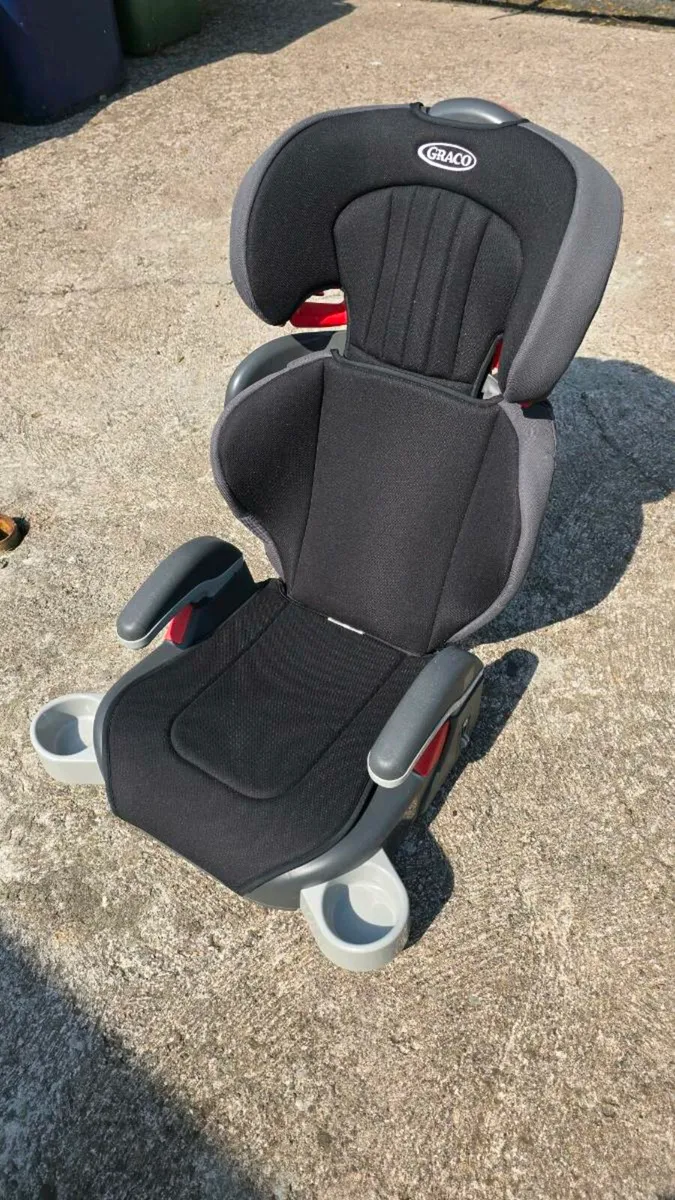 Graco Car Seat for a child 4-12years - Image 4