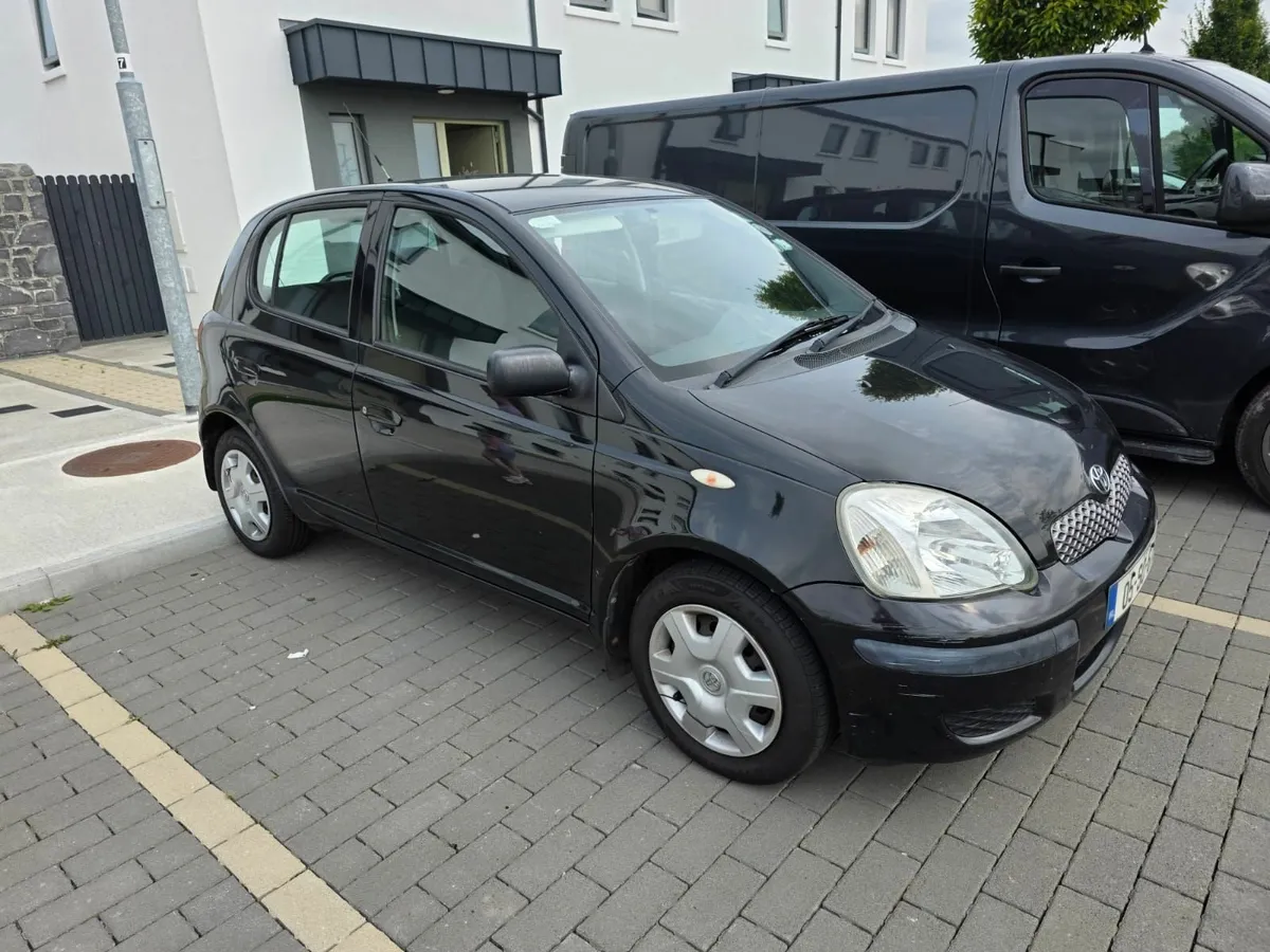 Toyota Yaris 2005 - Image 3