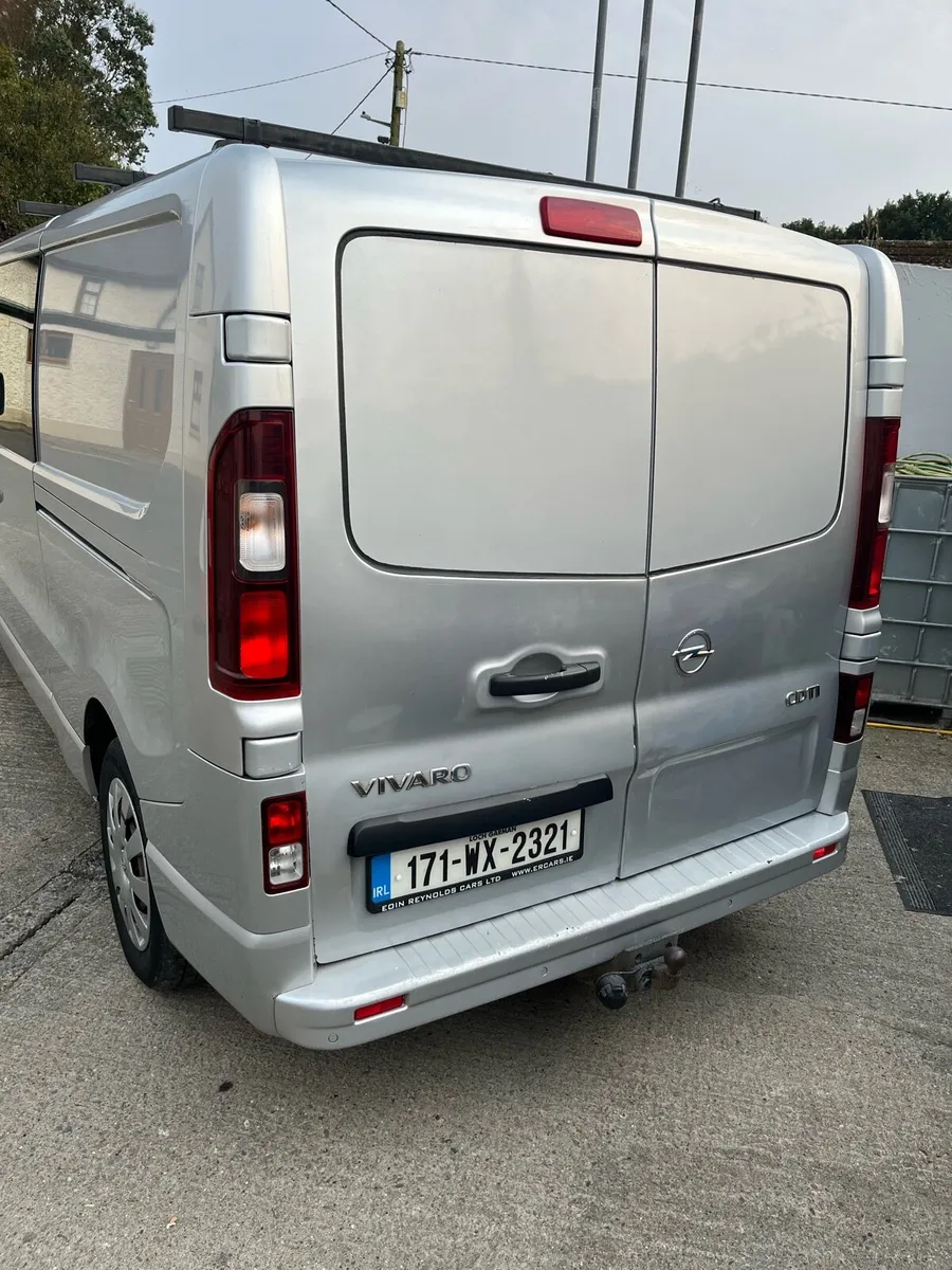 Crew cab vivaro - Image 3