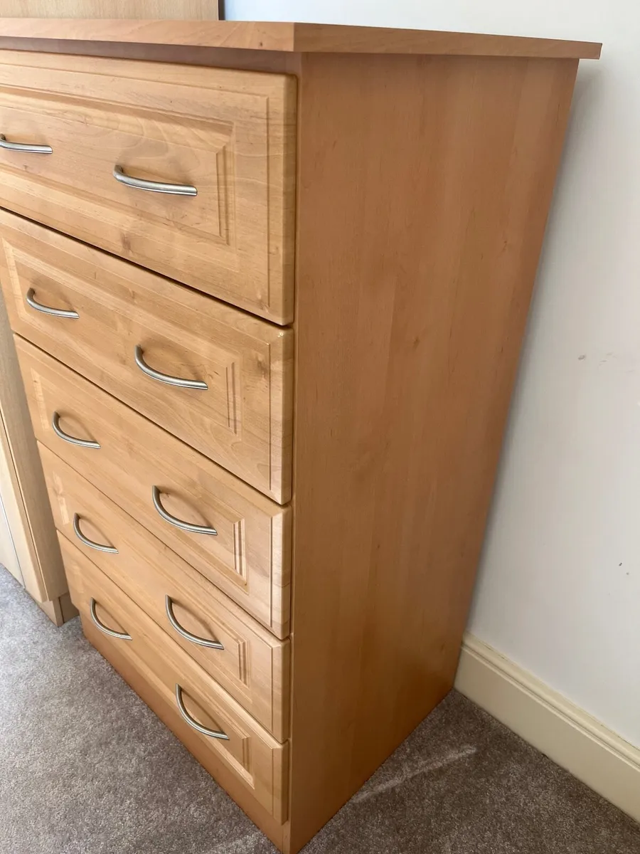 5 drawer chest of drawers - Image 2