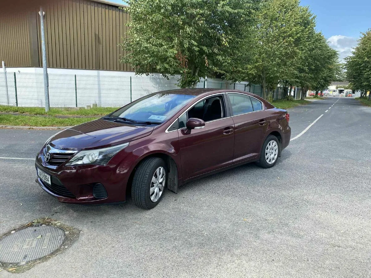 Toyota Avensis 2014 - Image 2
