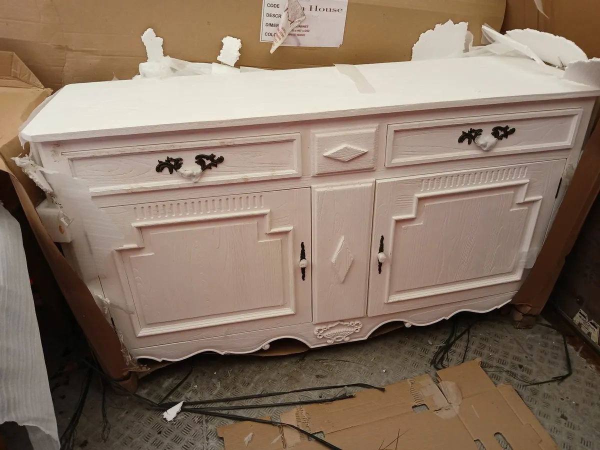 Traditional dresser cabbinet old style new - Image 4