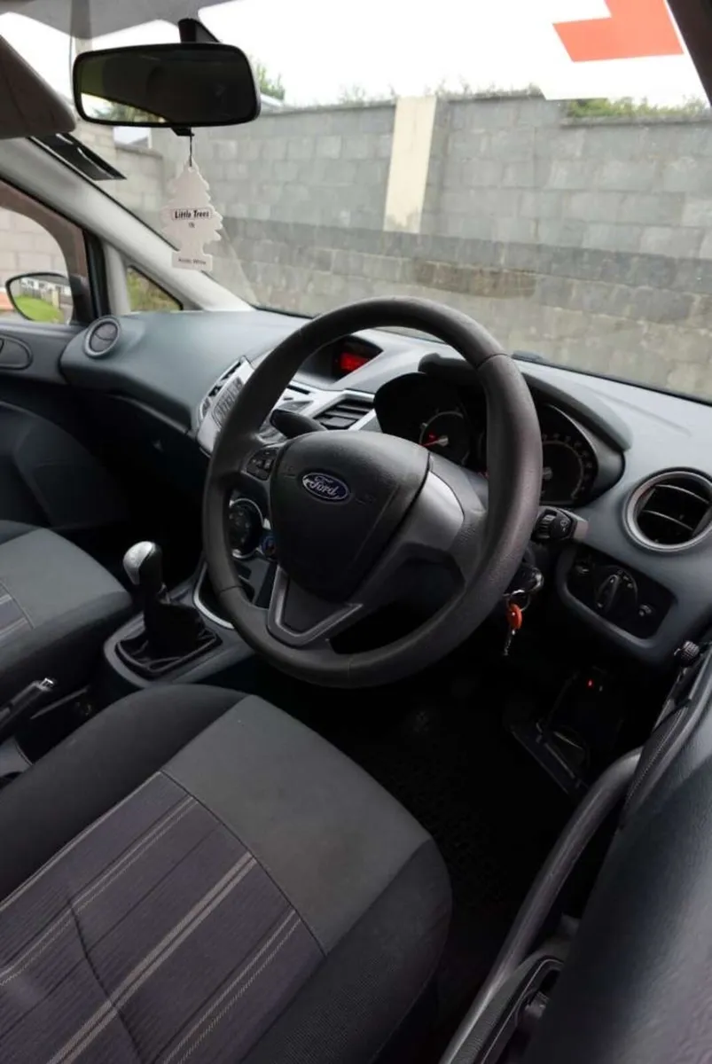 2009 Ford Fiesta 1.6 - Image 2