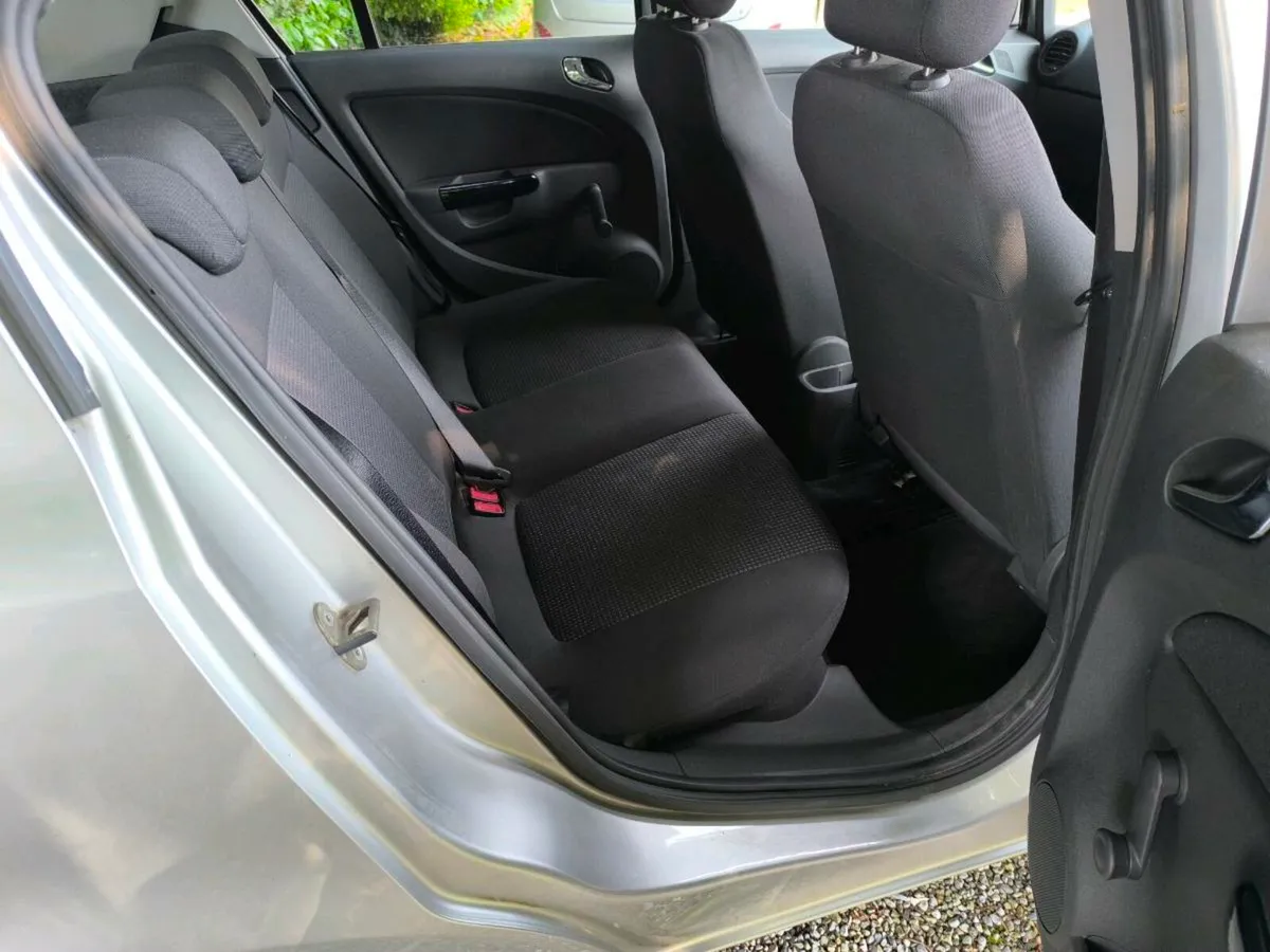 Opel Corsa 08 - Image 2
