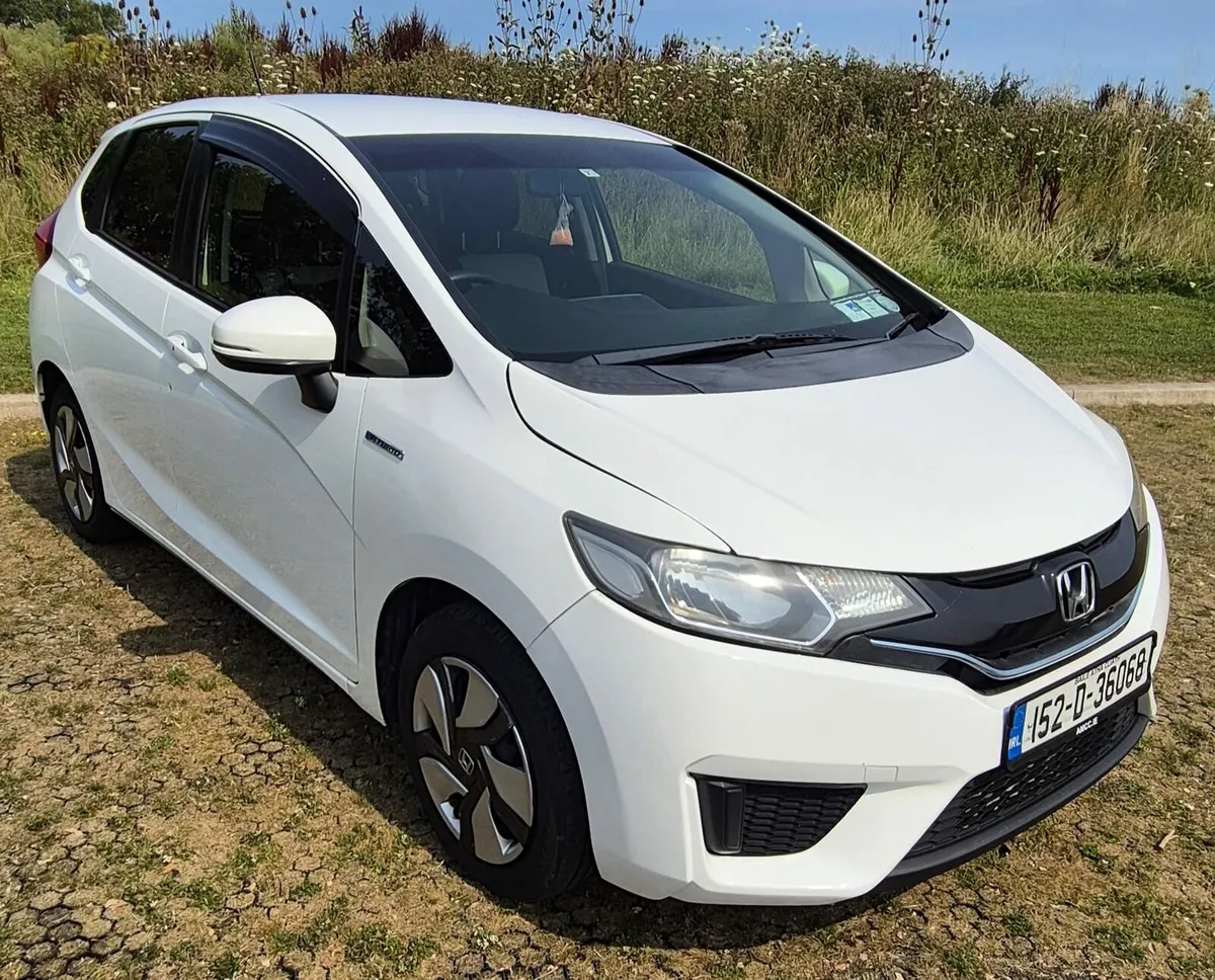 Honda Fit 1.5 Hybrid Auto NCT & TAX ! - Image 4
